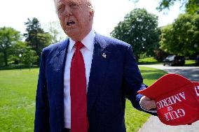 Donald Trump departs to Michigan - Washington