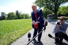 Donald Trump departs to Michigan - Washington