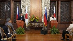 Japan-Philippines leaders' meeting in Manila
