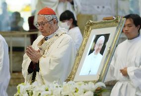 Mass held in Japan to mourn pope