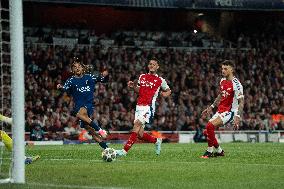 UEFA Champions League - Arsenal v Paris Saint-Germain