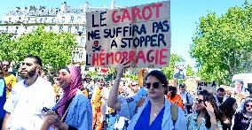 Protest Against Garot Law on Medical Deserts - Paris