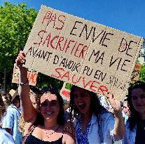Protest Against Garot Law on Medical Deserts - Paris