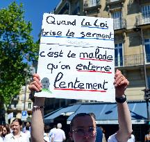 Protest Against Garot Law on Medical Deserts - Paris