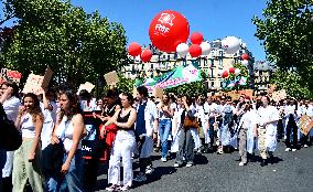 Protest Against Garot Law on Medical Deserts - Paris
