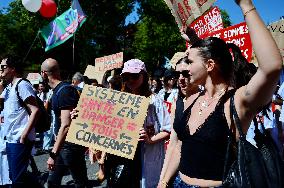 Protest Against Garot Law on Medical Deserts - Paris