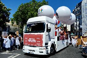 Protest Against Garot Law on Medical Deserts - Paris