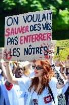 Protest Against Garot Law on Medical Deserts - Paris