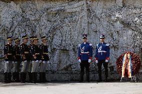 Romania Honors War Veterans in Bucharest