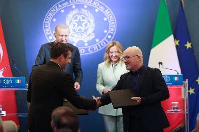 Meloni and Erdogan Hold Joint Press Conference in Rome