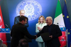 Meloni and Erdogan Hold Joint Press Conference in Rome
