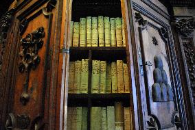 Behind The Scenes Of The Vatican