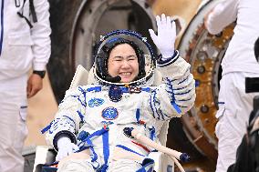 Shenzhou 19 Return Capsule Touches Down On Earth - China
