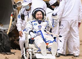 Shenzhou 19 Return Capsule Touches Down On Earth - China