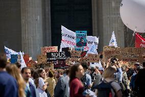 Rally Against the Garot Bill - Paris