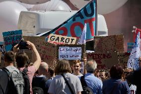 Rally Against the Garot Bill - Paris