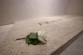 The Writing Franciscus On The Tomb Of Francis - Rome