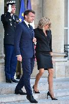 Emmanuel Macron welcomes Olaf Scholz at the Elysee FA