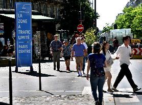 Illustration Limited Traffic Zone - Paris