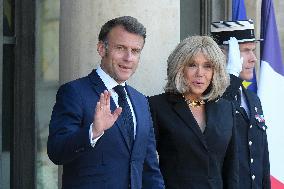 Macron Welcomes Scholz - Paris