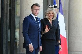 Macron Welcomes Scholz - Paris