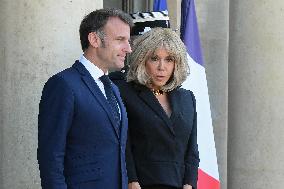 Macron Welcomes Scholz - Paris