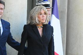 Macron Welcomes Scholz - Paris