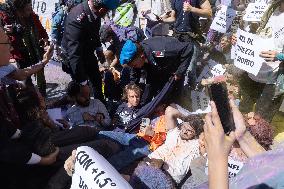 Extinction Rebellion Activists At Ministry of Justice - Rome