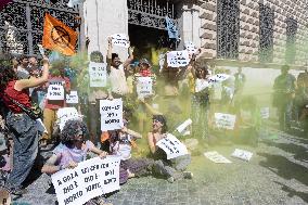 Extinction Rebellion Activists At Ministry of Justice - Rome