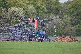 Installation of A High-Voltage Line - Essonne