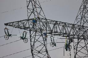 Installation of A High-Voltage Line - Essonne