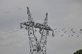 Installation of A High-Voltage Line - Essonne