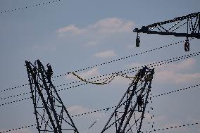 Installation of A High-Voltage Line - Essonne
