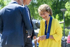 Princess Margriet Opens Exhibition Indigenous Liberators - Netherlands