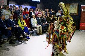 Princess Margriet Opens Exhibition Indigenous Liberators - Netherlands