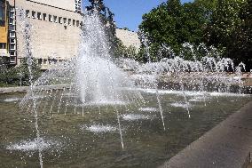 Fountains spring to life in Dnipro