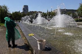 Fountains spring to life in Dnipro