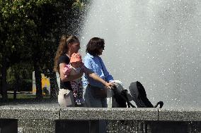Fountains spring to life in Dnipro