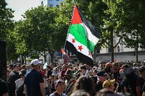 May Day Rally in Paris FA
