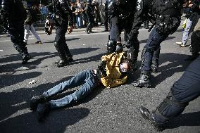 Clashes on May Day Rally in Paris FA