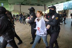 Clashes on May Day March - Istanbul
