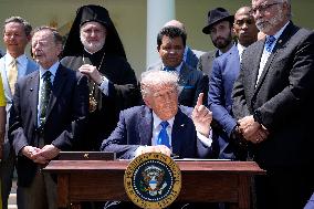 Donald Trump in a National Day of Prayer - Washington