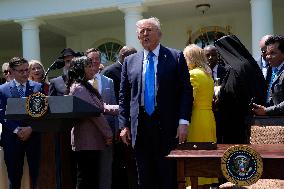 Donald Trump in a National Day of Prayer - Washington