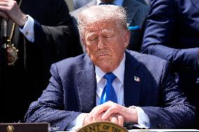 Donald Trump in a National Day of Prayer - Washington