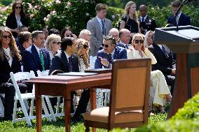 Donald Trump in a National Day of Prayer - Washington