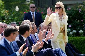 Donald Trump in a National Day of Prayer - Washington