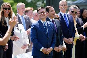 Donald Trump in a National Day of Prayer - Washington