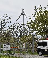 Wind turbine with fallen blade in northeastern Japan