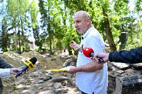 Exhumation of Soviet burials at Hill of Glory in Lviv