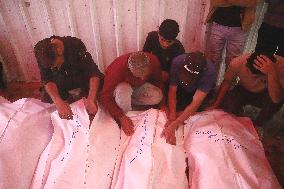 Palestinians Mourn After Deadly Israeli Attacks - Gaza
